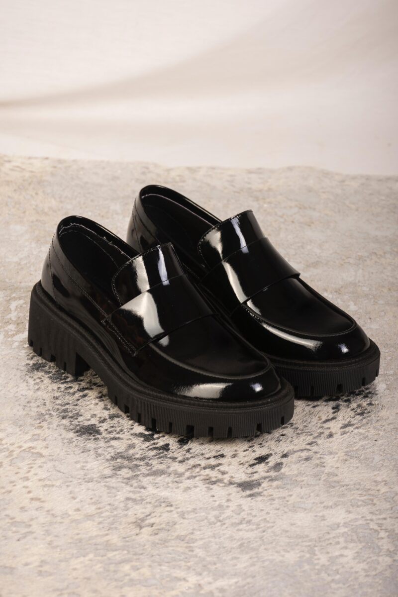 Mocasin Lackleder Schwarz.